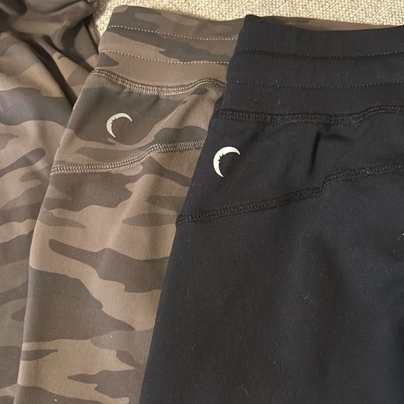 2 pair of Zyia Unwind joggers! Medium - Picture 3 of 5